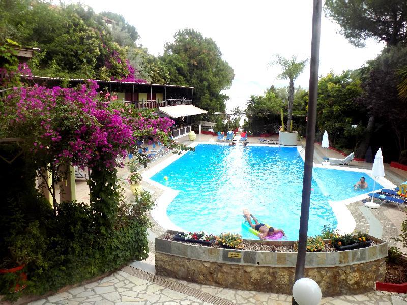 Lefkas Blue Hotel Nikiana Exterior photo
