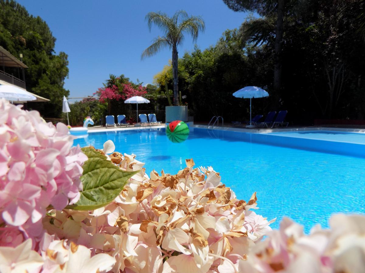 Lefkas Blue Hotel Nikiana Exterior photo