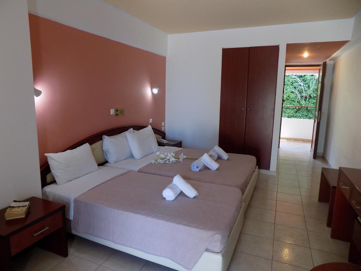 Lefkas Blue Hotel Nikiana Exterior photo