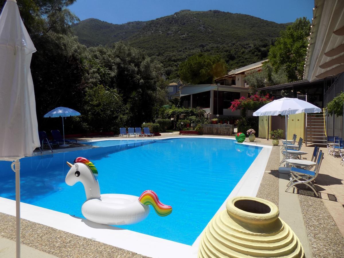 Lefkas Blue Hotel Nikiana Exterior photo