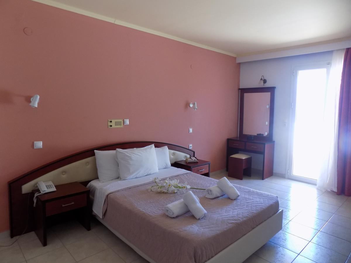 Lefkas Blue Hotel Nikiana Exterior photo