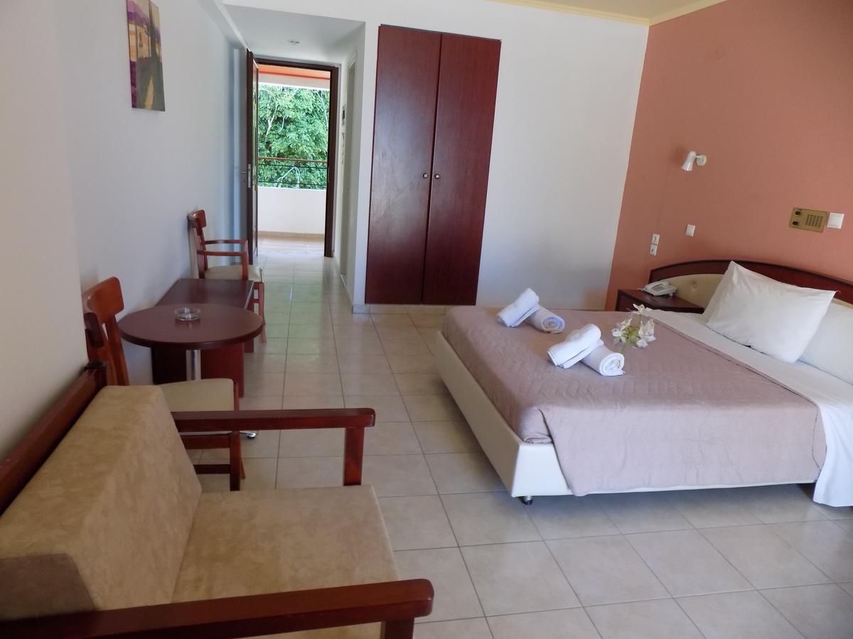 Lefkas Blue Hotel Nikiana Exterior photo