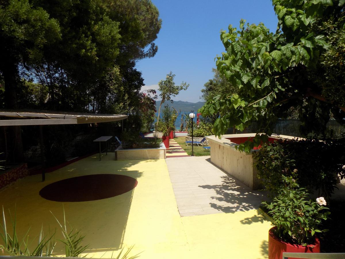 Lefkas Blue Hotel Nikiana Exterior photo