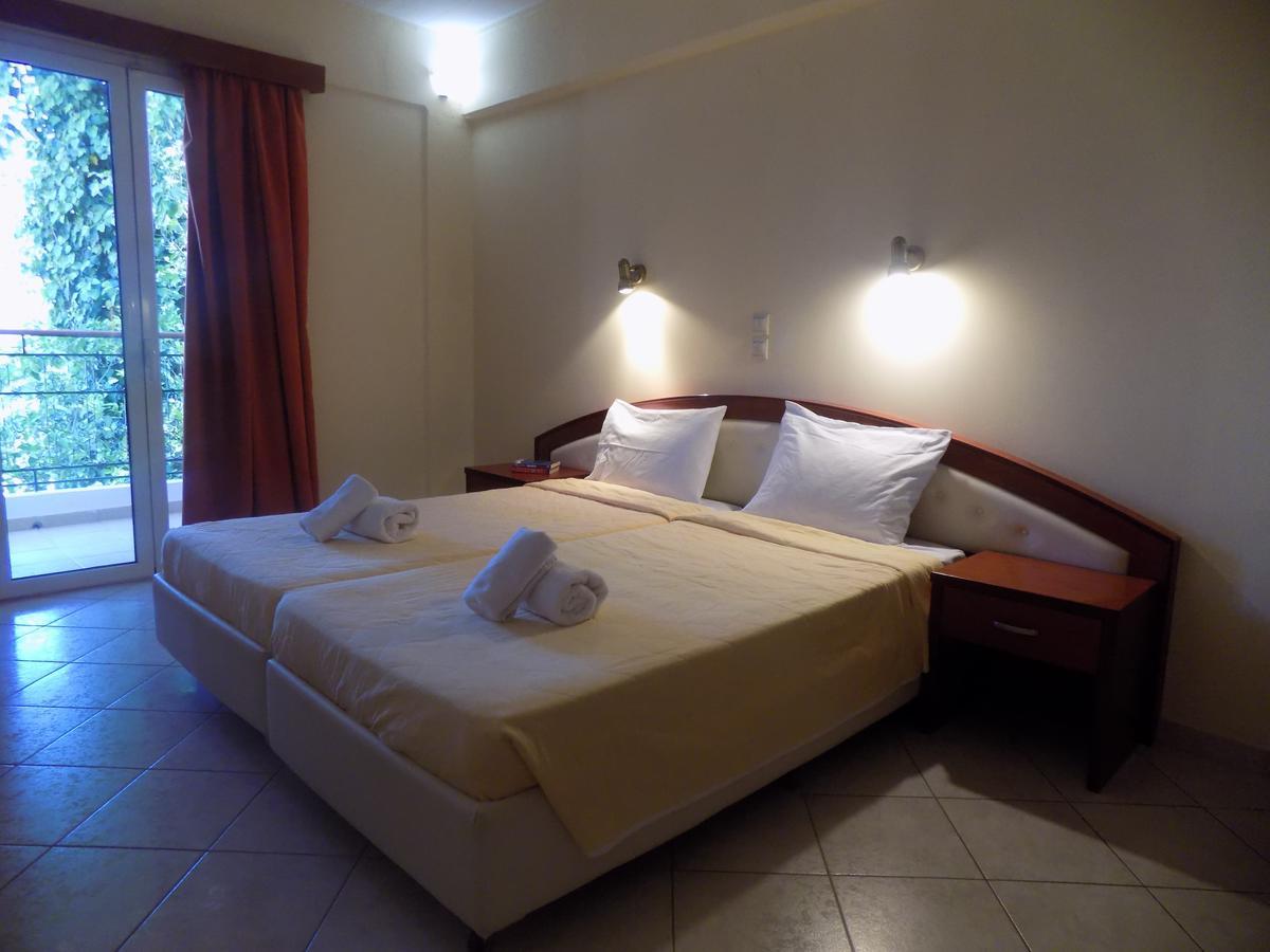Lefkas Blue Hotel Nikiana Exterior photo