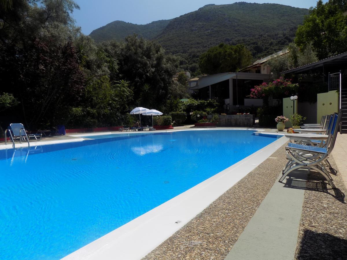 Lefkas Blue Hotel Nikiana Exterior photo